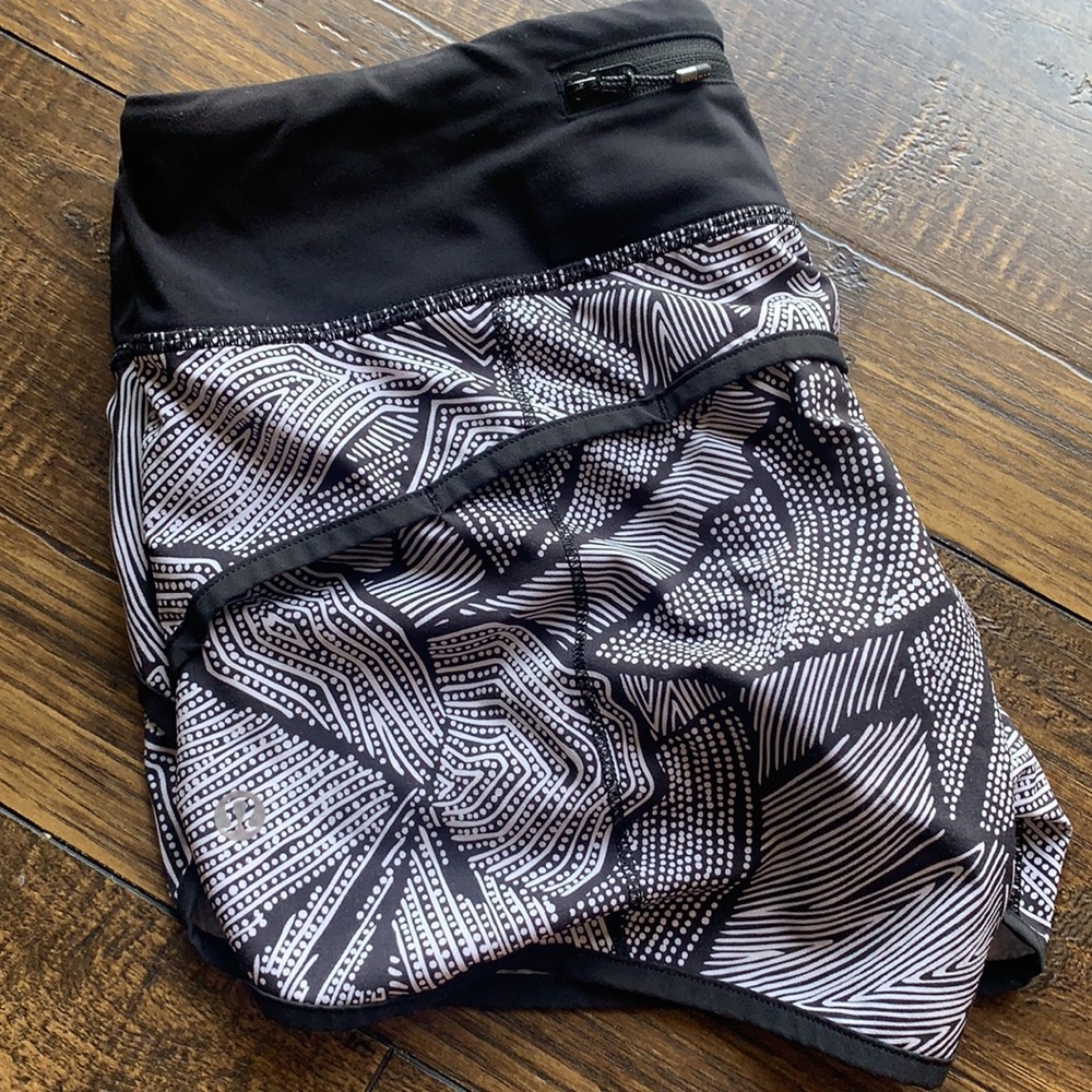 Speed Shorts Dottie Tribe 🖤🤍